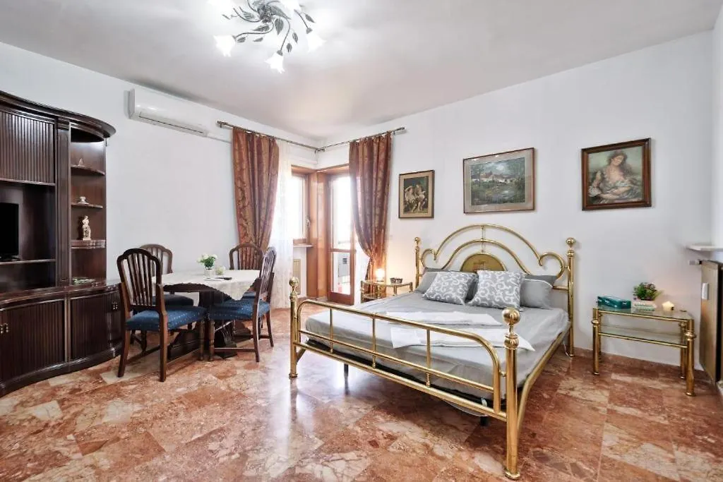 Guest house Apt Venice City Hotel Marghera Italy